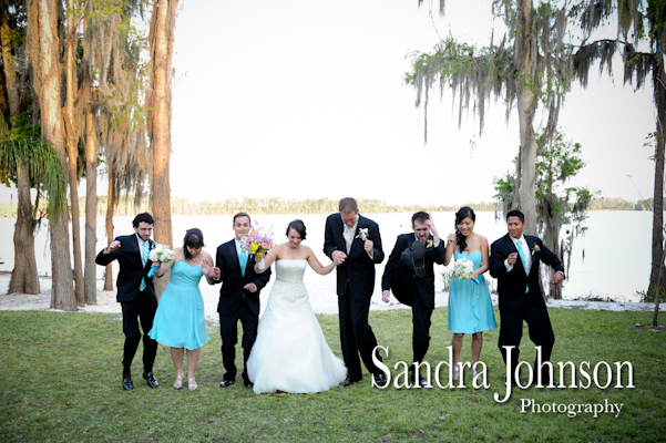Best Lakeside wedding at Paradise Cove in Orlando, Florida - Wedding photographer - Sandra Johnson (SJFoto.com)